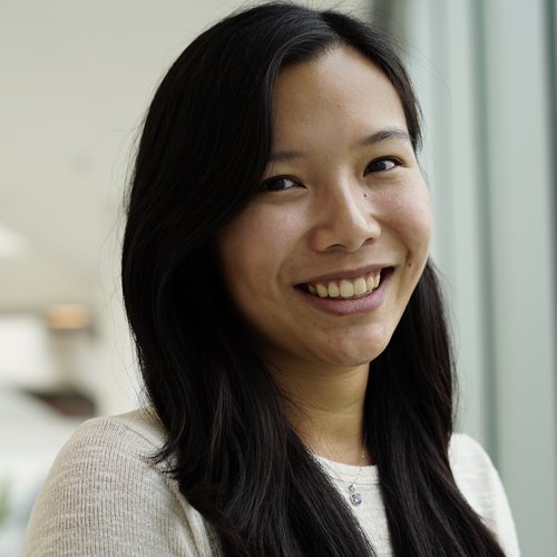 A picture of Chloe Cheng.